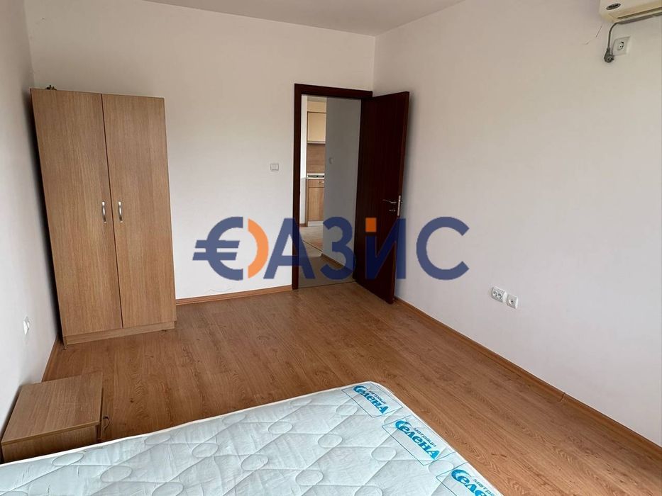 Продава се Тристаен апартамент в к.к. Слънчев бряг - 72 кв.м за 1049 €/кв.м - Снимка #4