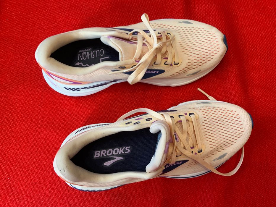 Brooks-оригинални маратонки 40 размер