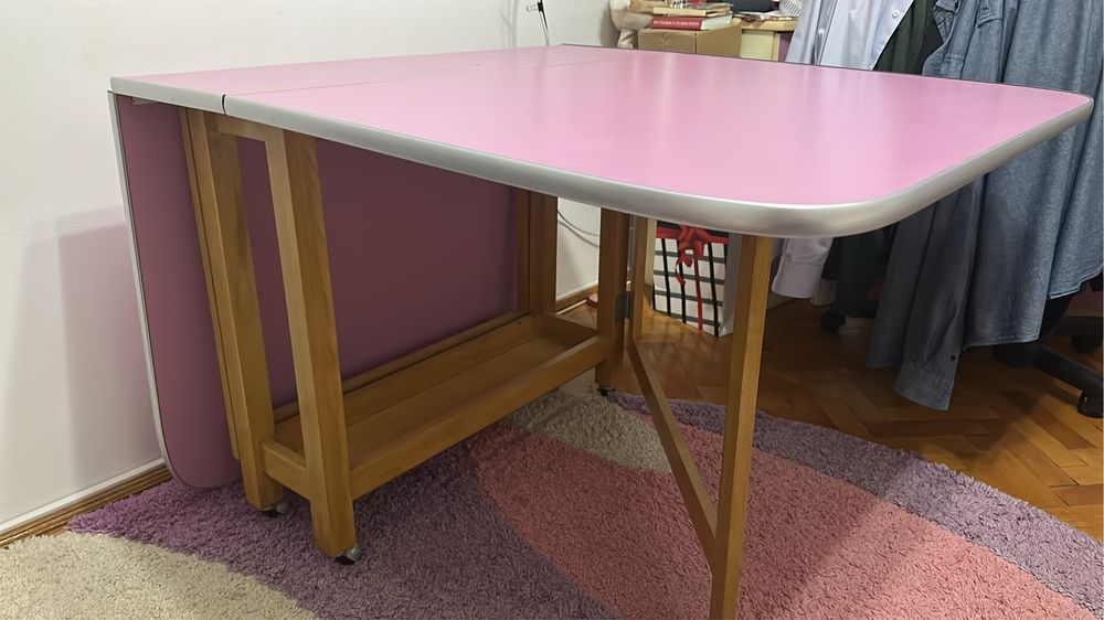 Birou elegant in colț si masa extensibila