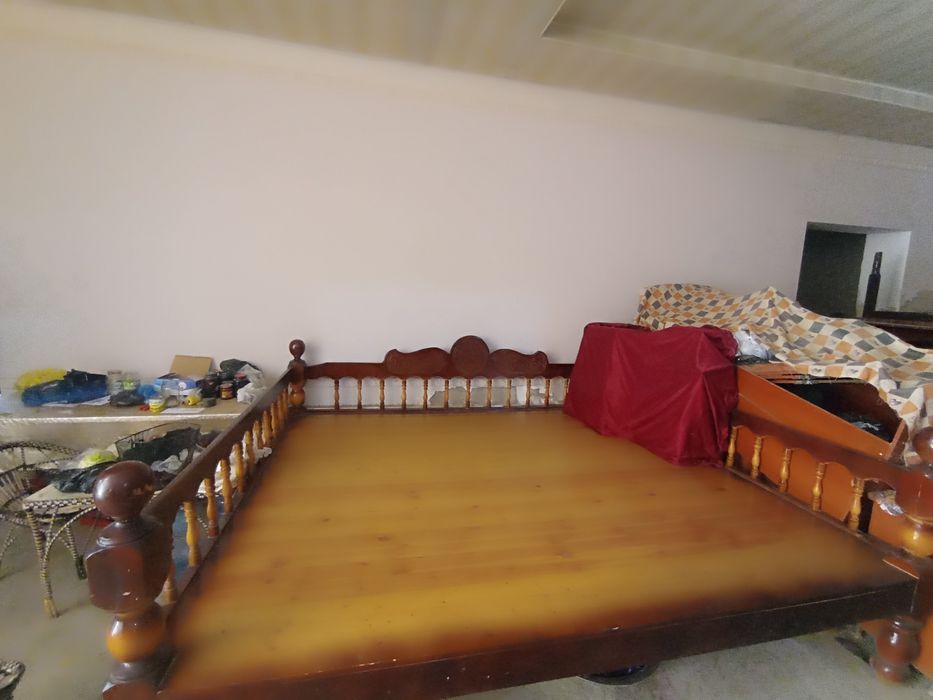 Tapchan yog'ochdan yasalgan