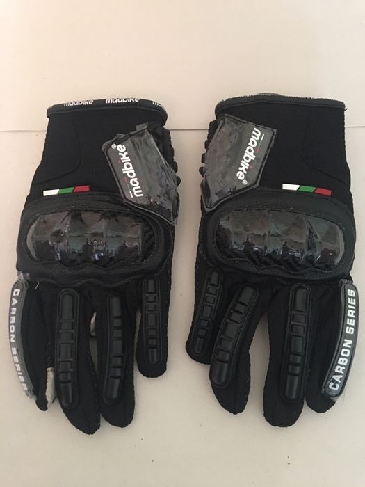 Мото ръкавици с карбонов протектор и тачскрин