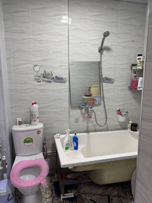 Продается 2-комнатная квартира