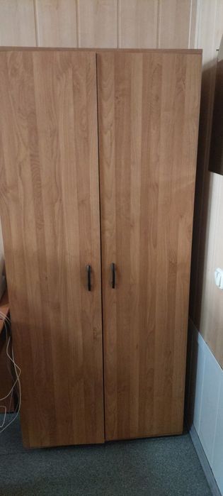 Шкафы офисные для одежды и бумаг