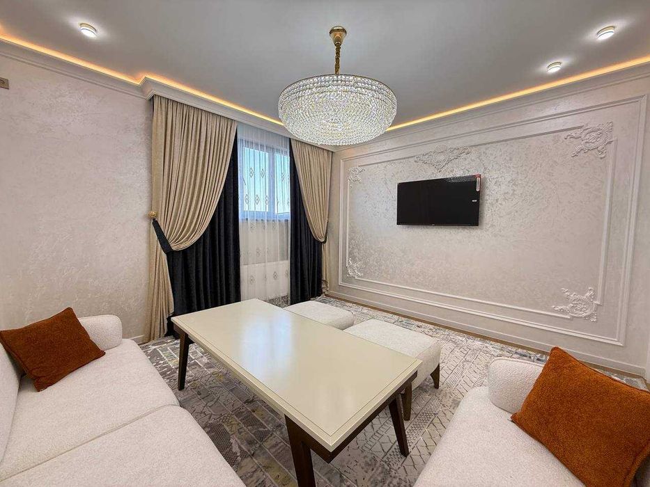 3х комнатная квартира на 10 этаже 90кв/м, в Самарканде