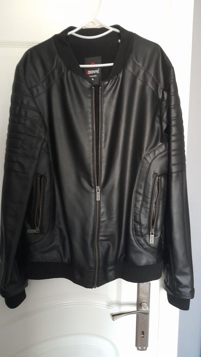 Кожено яке М размер