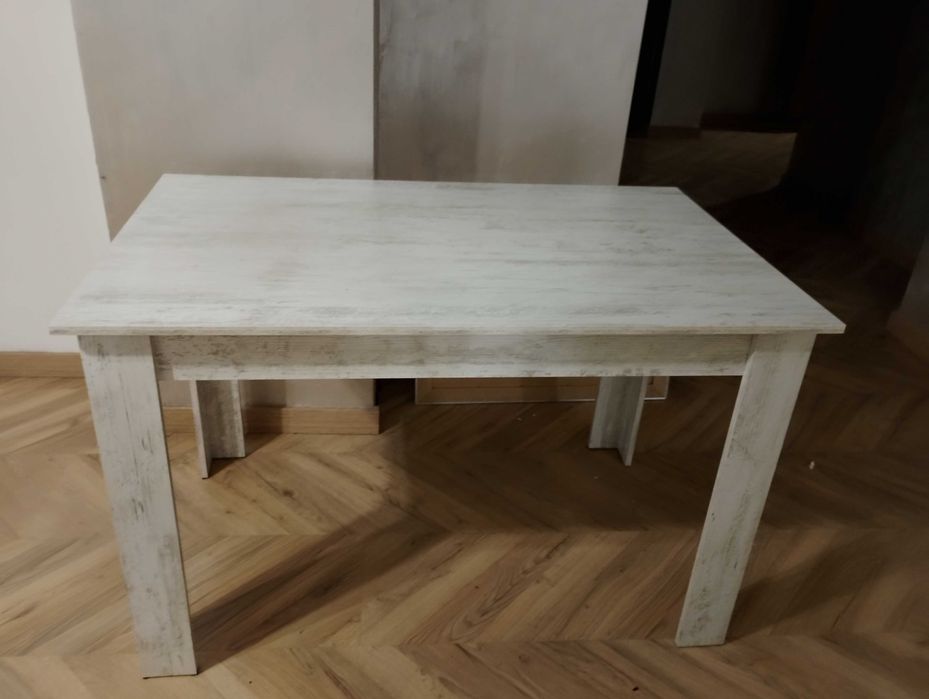 Маси,столове и дивани