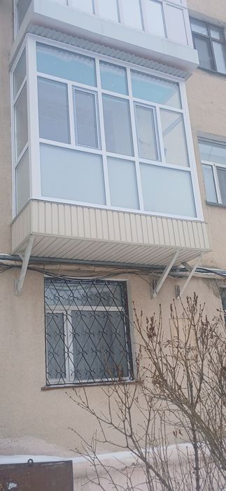 Изготовление окон, балконов, перегородок