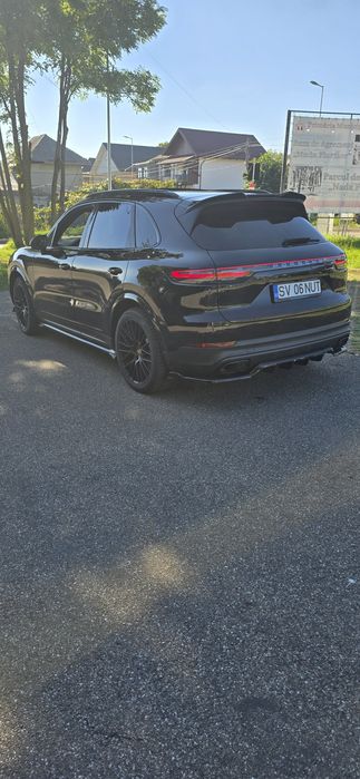 Porsche  cayenne