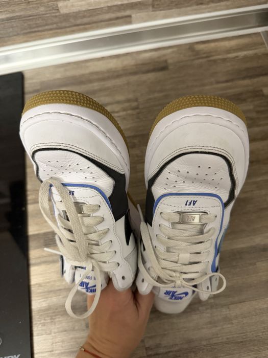 Маратонки nike 38