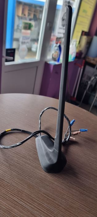 Antenă Dacia Logan / Sandero 3