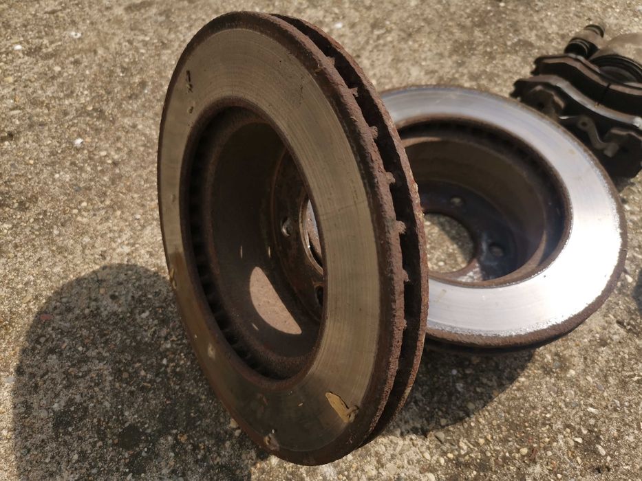 Гранд чероки zj дискове и спирачни апарати