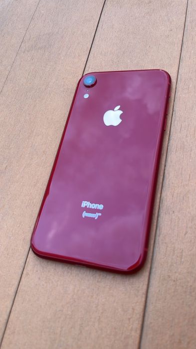 Продам iPhone XR 128gb