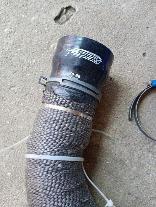 Vând traseu inox filtru aer conic si banda termica !