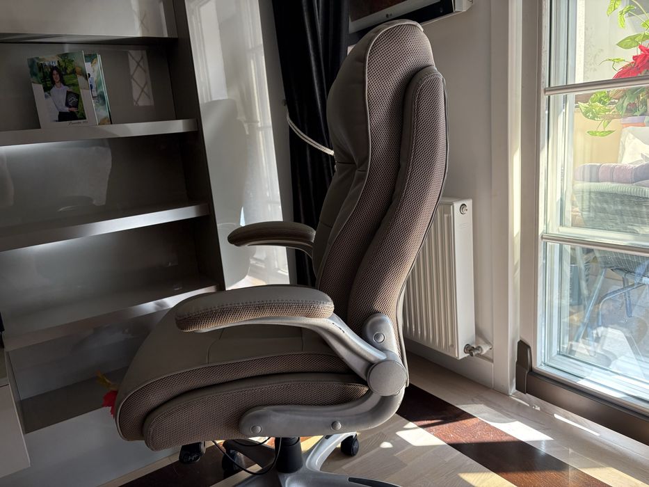 Scaun birou imitatie piele gri