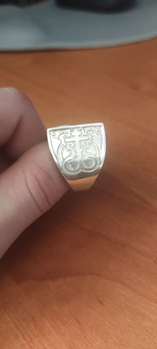 Кольцо серебро продам