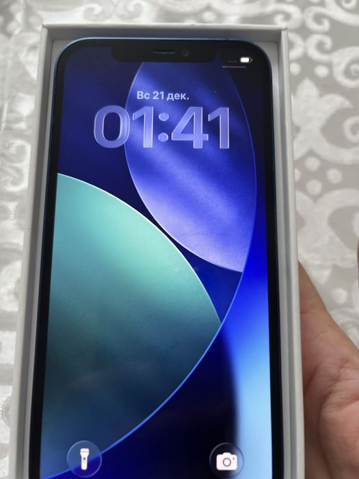 Айфон 12 сатылады