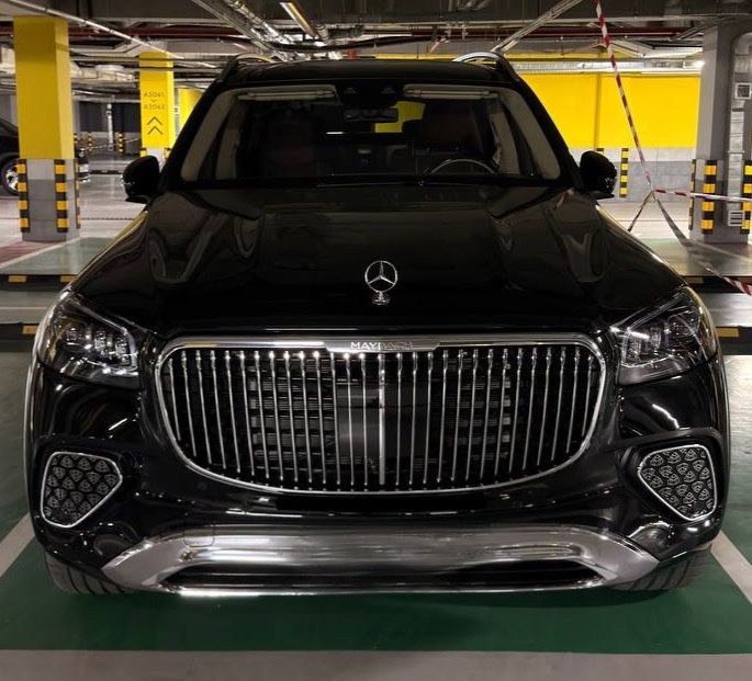 Mercedes-Benz Maybach GLS 600 год 2025