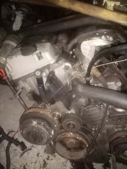 Двигатель Mercedes 604 из Германии