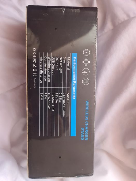 Încărcător wireless stand