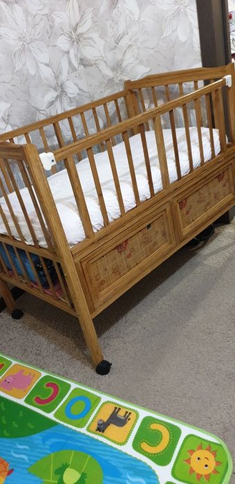 Продам кроватку бу