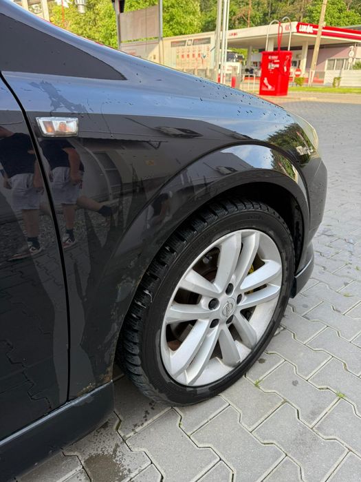 Opel Astra GTC Coupe 2006 1.9