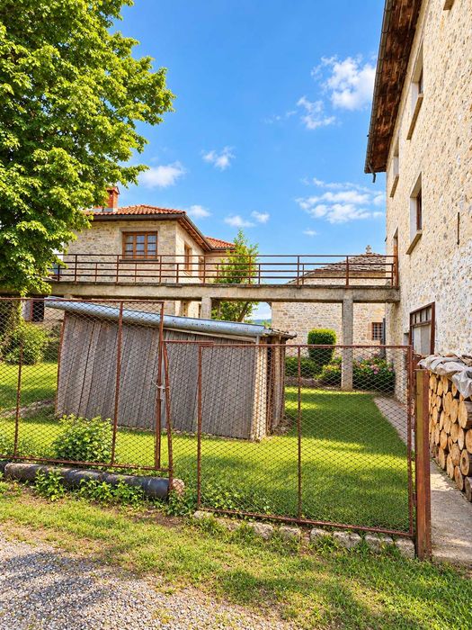 Продава се Къща в к.к. Пампорово - 450 кв.м за 392 €/кв.м - Снимка #13