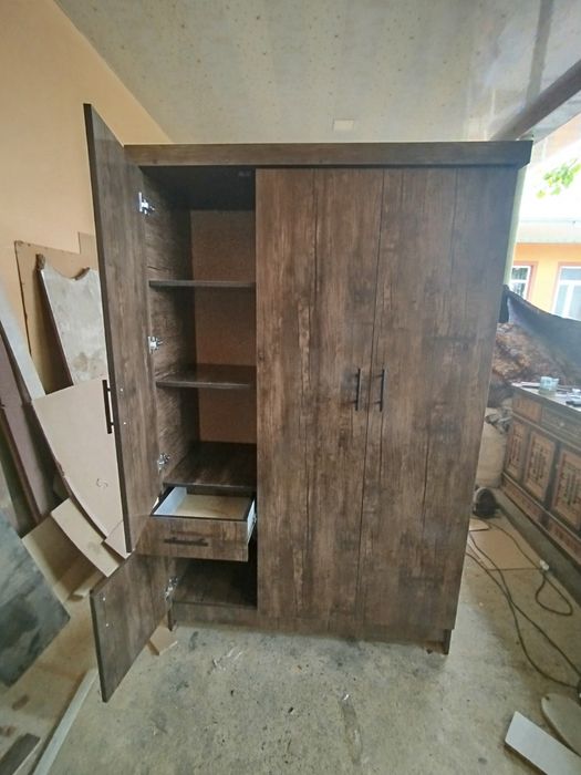 3 eshikli 100% laminat shkaflar
