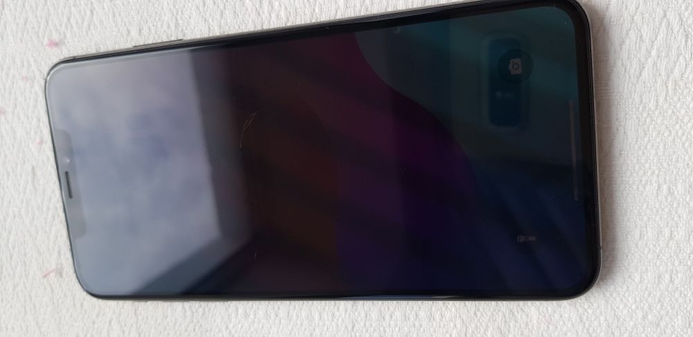 Продам Apple iPhone Xs Max 64 ГБ  б/у