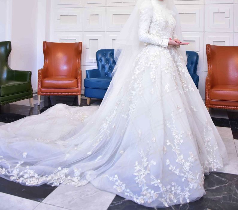 Свадебный платье срочно продам