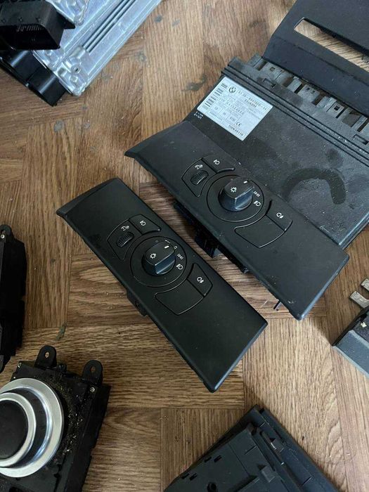 Vând multe module, calculator și unități de control diferite pentru BMW E60 E61