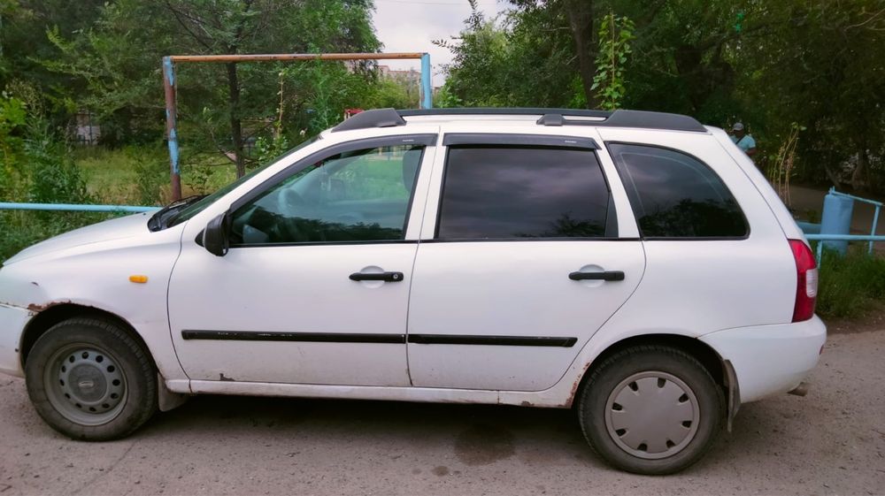 Продам машину лада калина