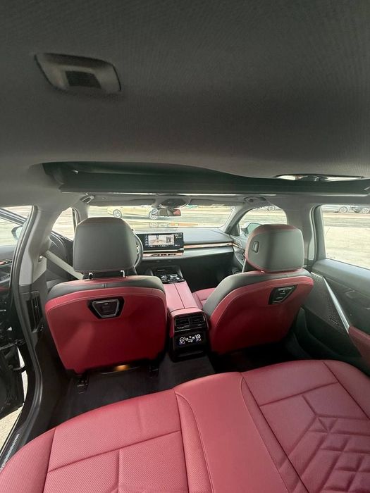 BMW i5 eDrive40L 2025