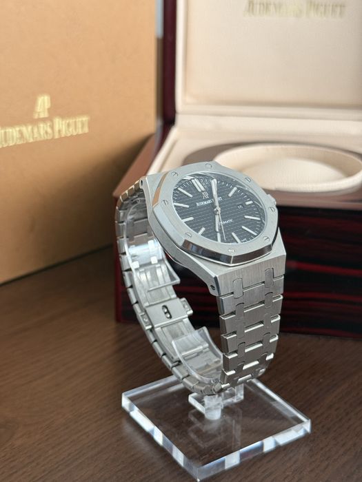Audemars Piguet Royal Oak Selfwinding / Automatic със стоманена каса и гривна, черен “Grande Tapisserie” циферблат
