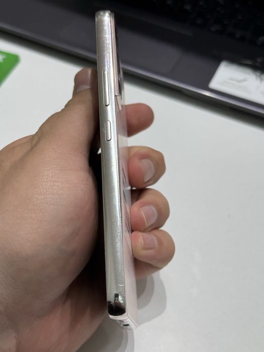 Samsung S22 256gb ozu 8