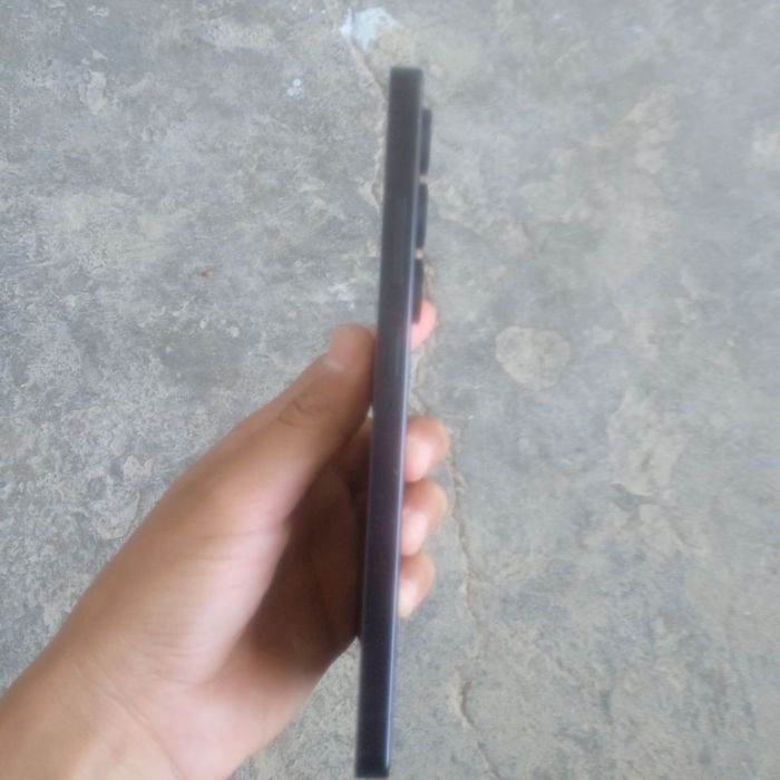 X 25 Ultra holati edeal