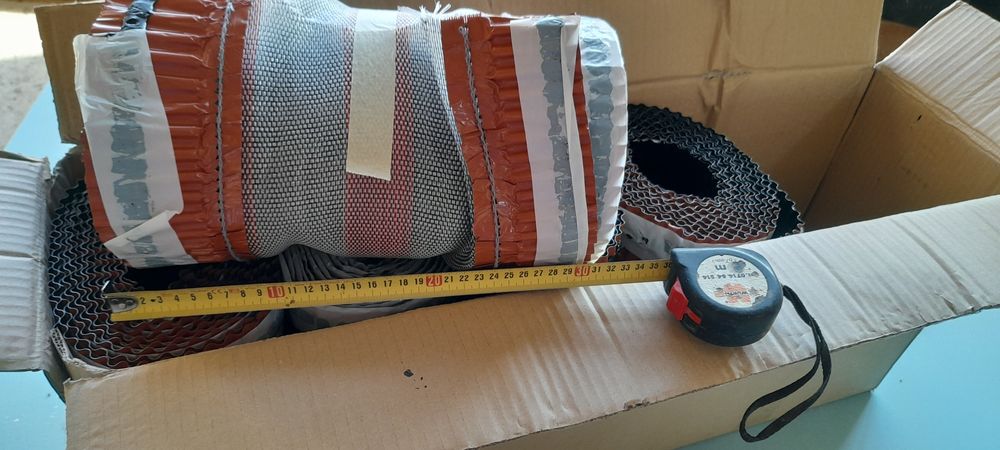 Bandă ventilare coama