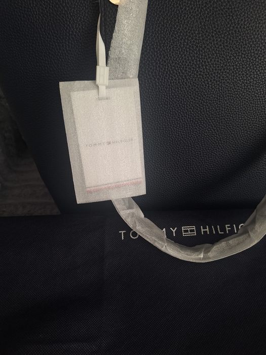 Geanta Tommy Hilfiger