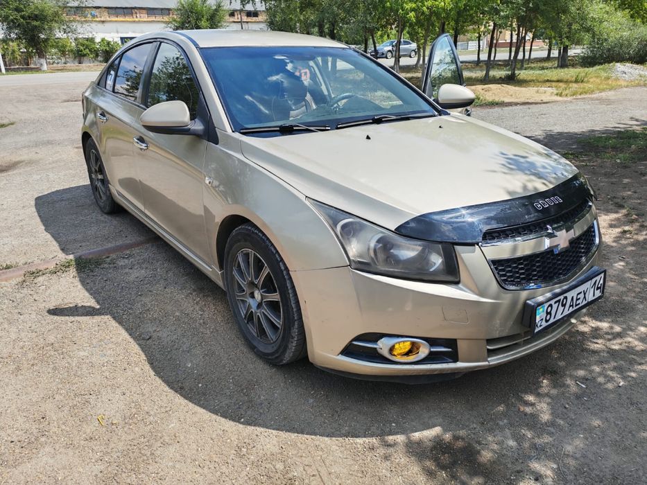 Продам Chevrolet Cruze 2010 год