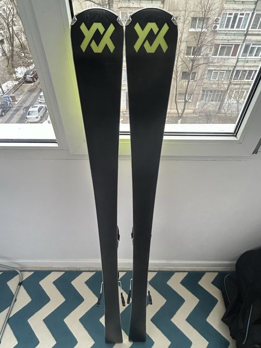 Vand schiuri Volkl Racetiger SL