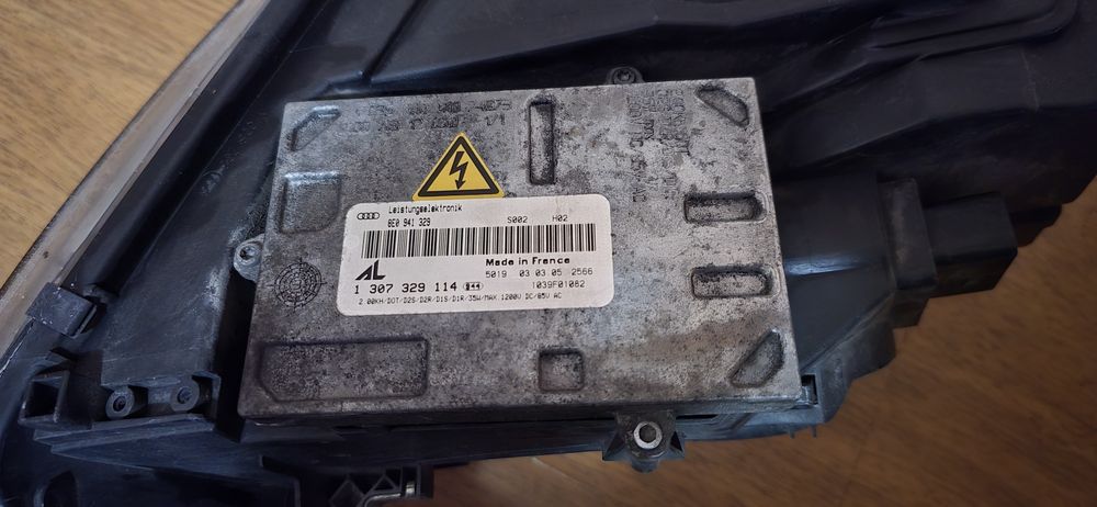 Фар биксенон за ауди