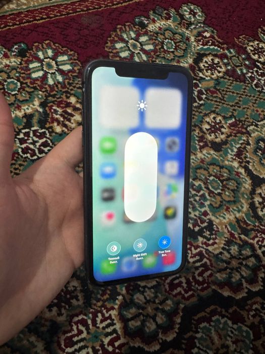 Sotiladi Iphone 11