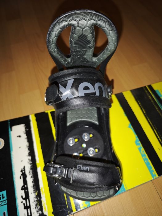 Сноуборд, ботинки, шлем. Комплект