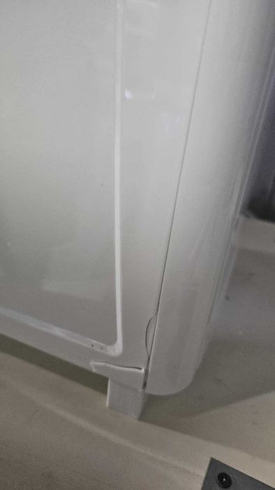 Диспенсър за вода ELITE WDE-2535, Транспортен дефект