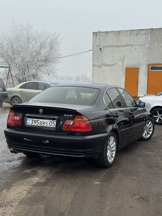 Продам е46 1999год 2.8