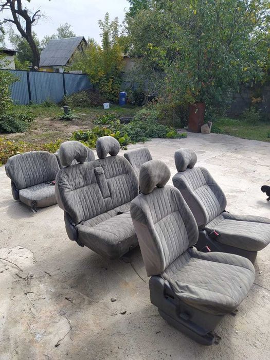 Сидений на Mitsubishi Delica