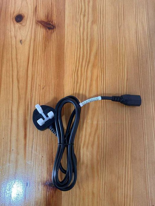 Cablu alimentare UK 3 pini – IEC C13 (pentru PC, monitor, UPS) – 1,8 m