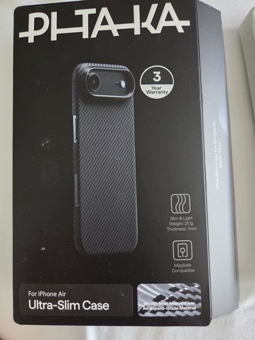 Калъфза iPhone air карбон Pitaka