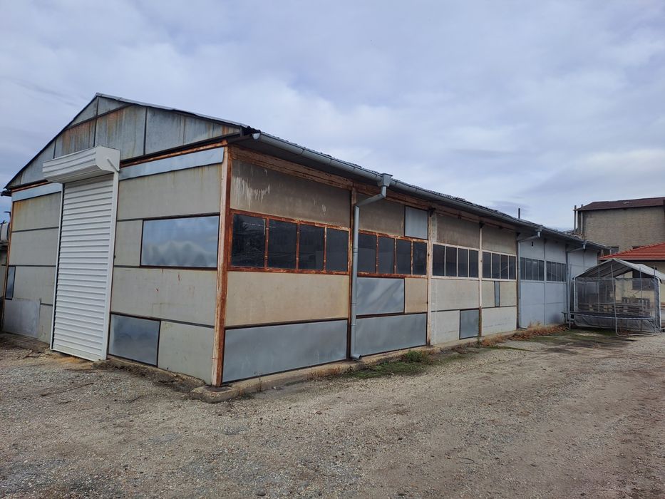 Дава се под наем Промишлена сграда в Разград, Бели Лом - 200 кв.м за 367.2 € - Снимка #1