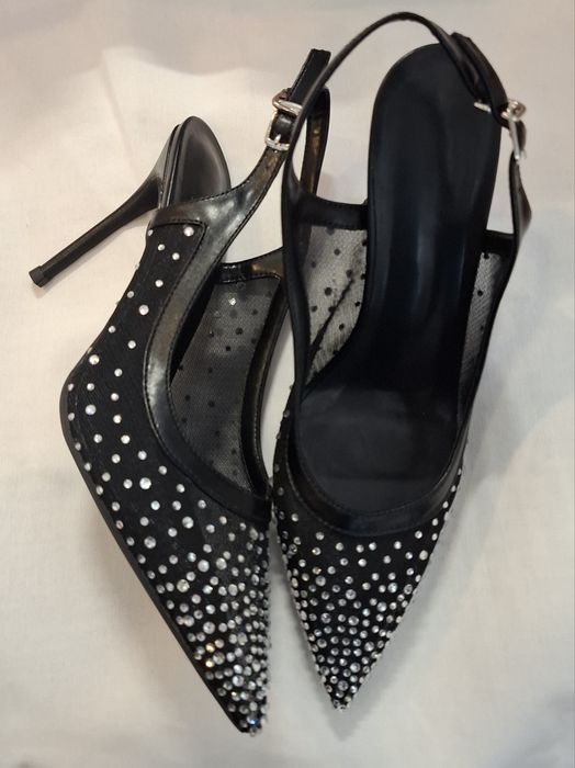 Pantofi eleganti
