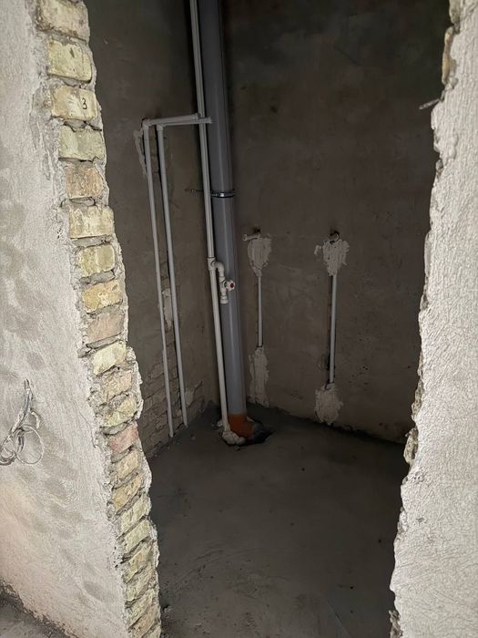 2 xonalik kvartira 2 etaj 61 kv.m.Lifti bor.